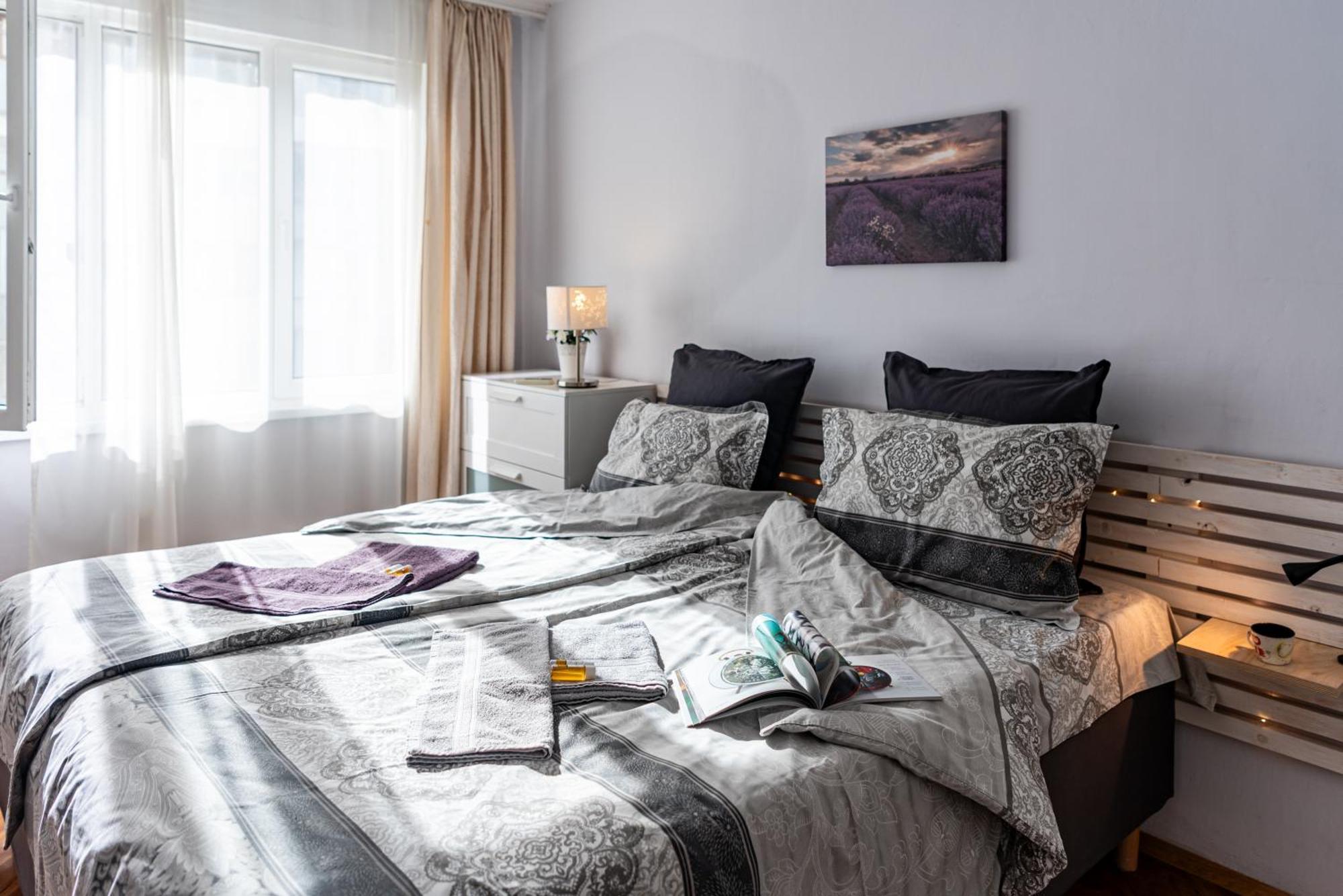 Photo Art Apartment Burgas City Exterior foto