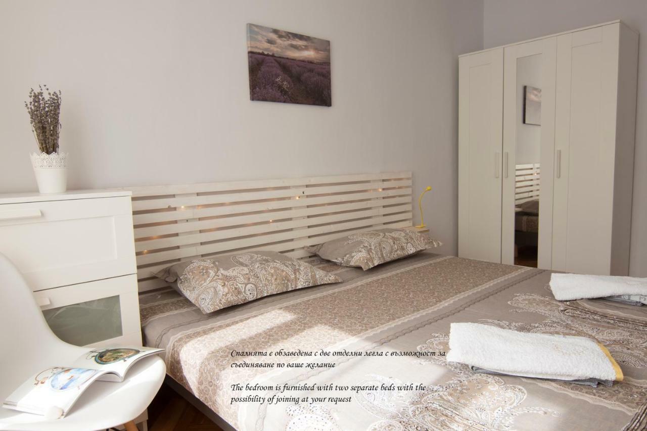 Photo Art Apartment Burgas City Exterior foto